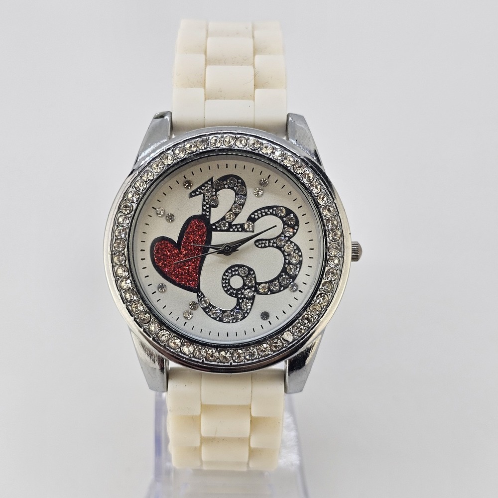Women's Analog Heart Watch 42MM White Dial White Plastic Bands NEW Battery